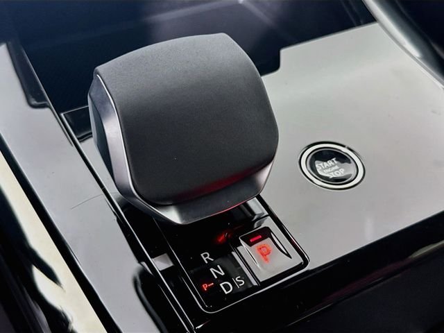 New 2026 Borasco Grey Land Rover Dynamic SE image 19