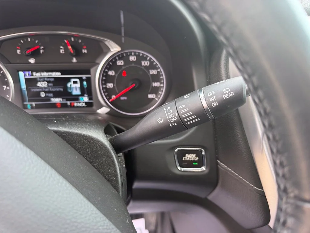 Used 2018 BLUE STEEL METALLIC GMC SLT image 29