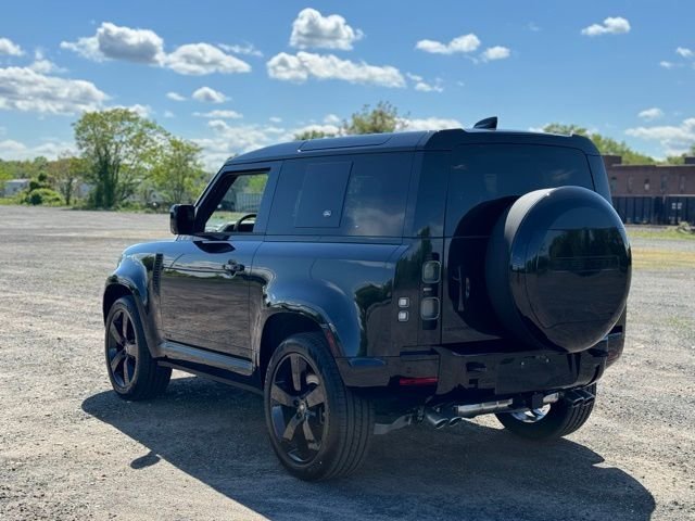 New 2024 Santorini Black LAND ROVER V8 image 3