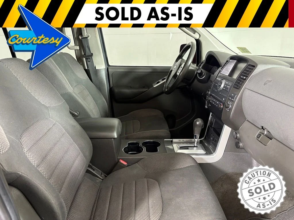 Used 2011 Red Nissan SV image 14