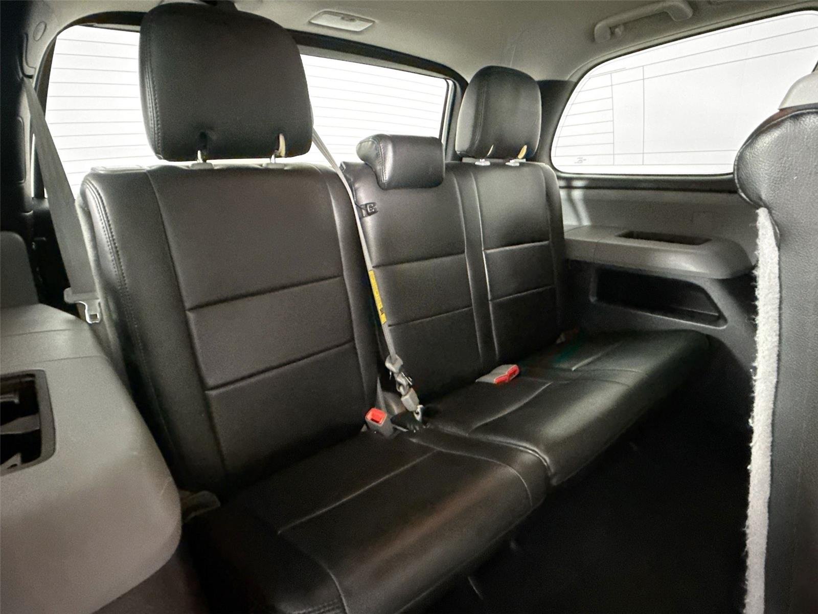 Used 2016 Super White Toyota SR5 image 37