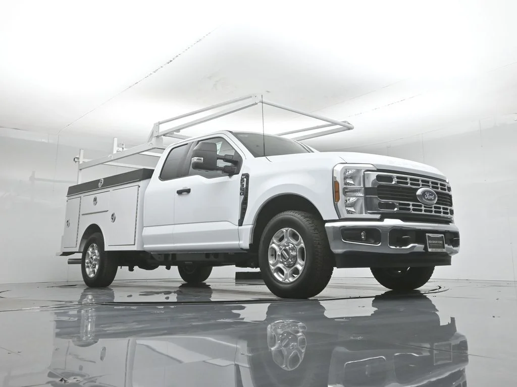 New 2026 Oxford White Ford XLT image 52