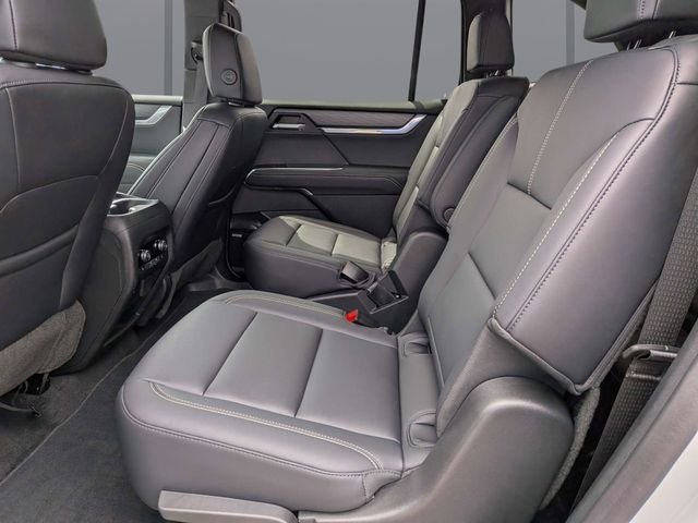 Used 2024 White GMC Elevation image 14