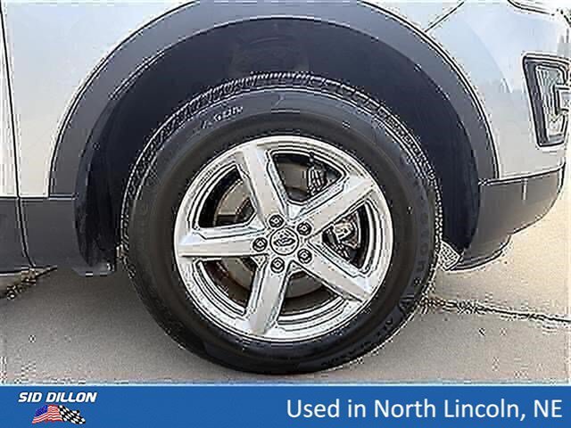 Used 2017 Ingot Silver Metallic Ford XLT image 9