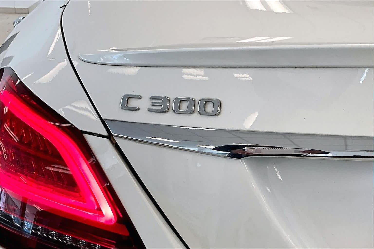 Used 2019 Polar White Mercedes-Benz C 300 image 28