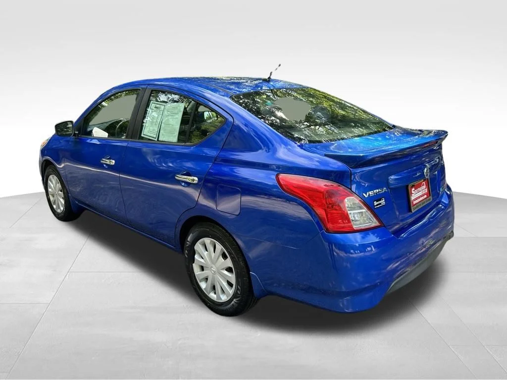 Used 2016 Blue Nissan 1.6 SV image 3