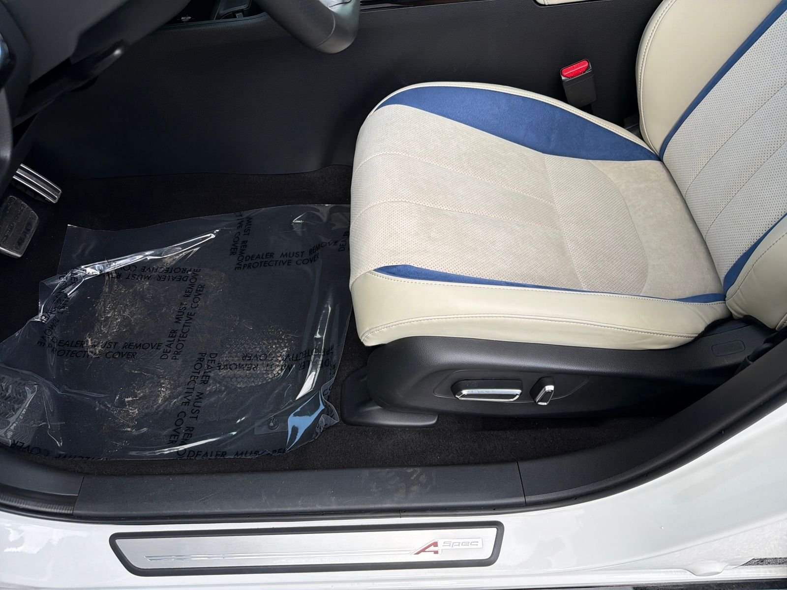 Used 2025 White Acura A-Spec Package image 31