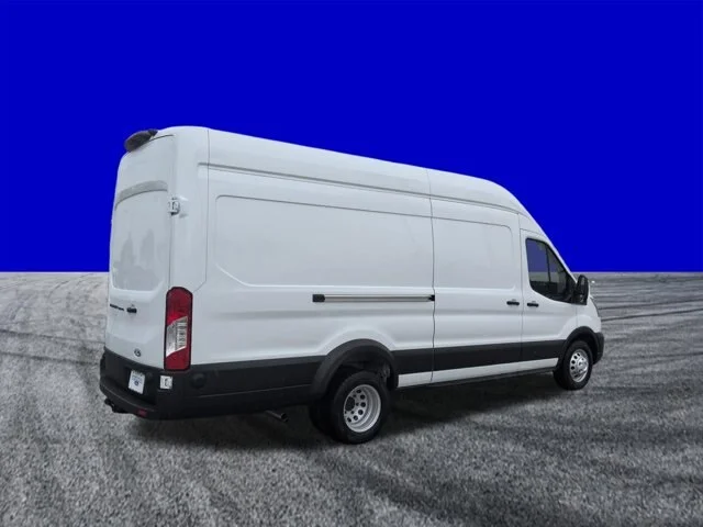 New 2026 Oxford White Ford Cargo Van image 4
