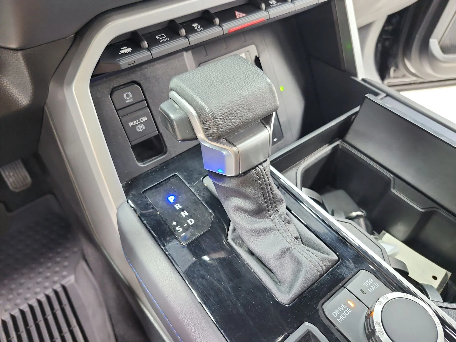 Used 2024 Black Toyota Platinum image 29