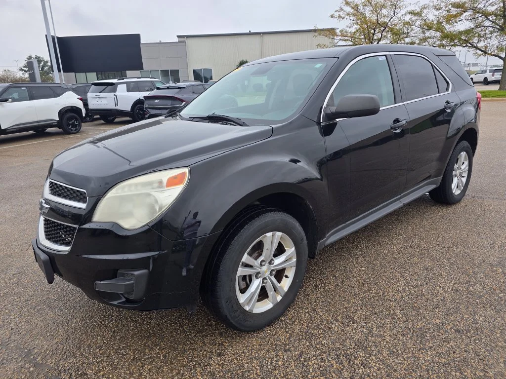 Used 2015 Black Chevrolet LS image 4
