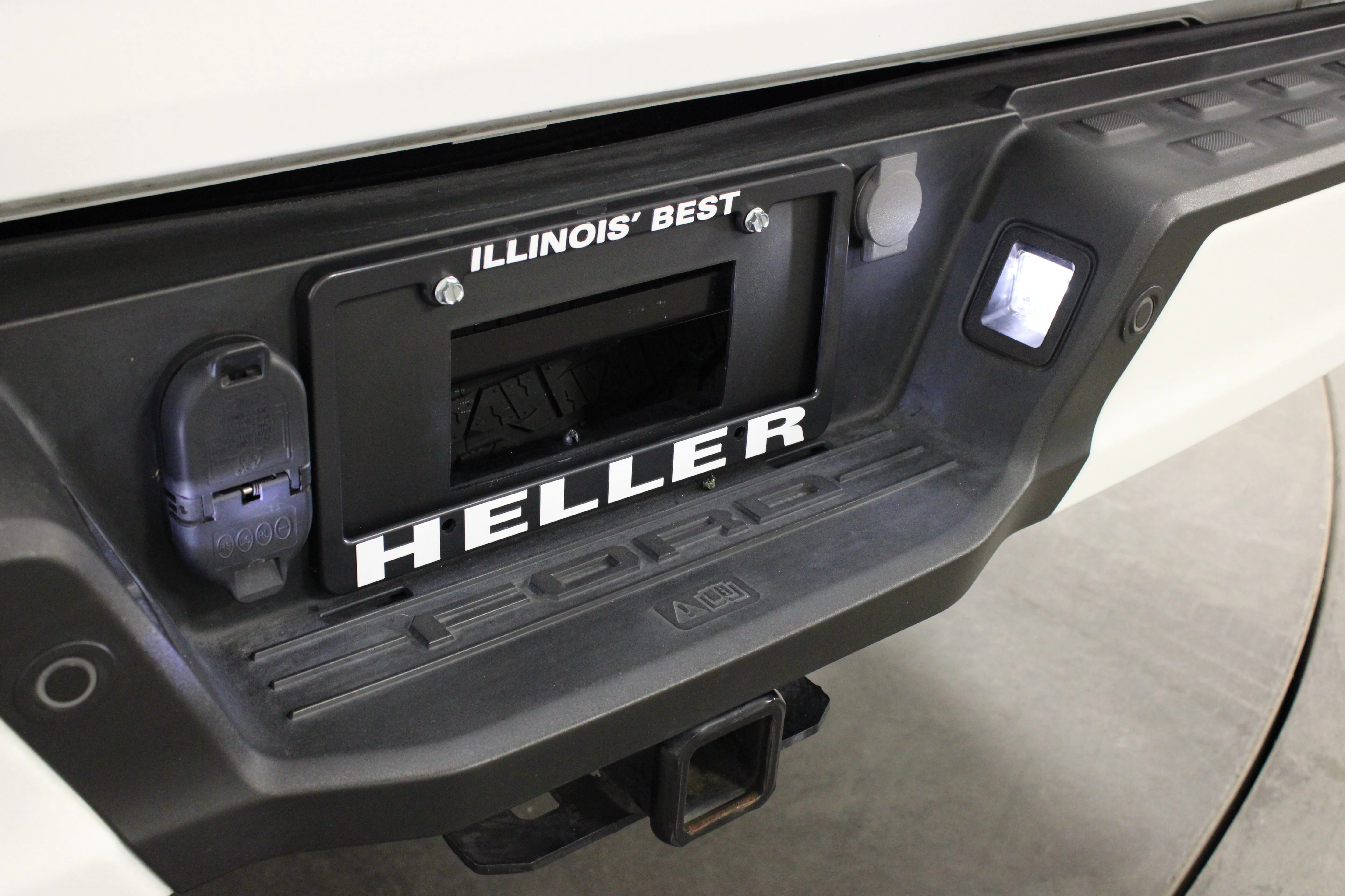 Used 2023 Oxford White Ford XLT image 12