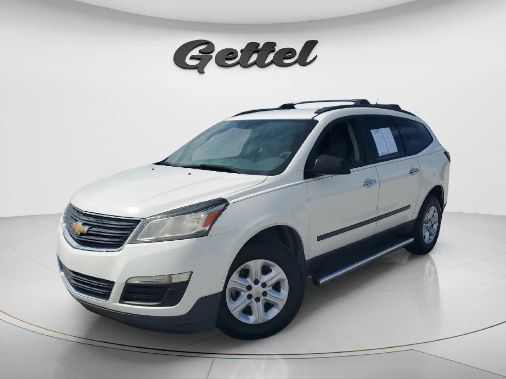 Used 2013 White Chevrolet LS image 1