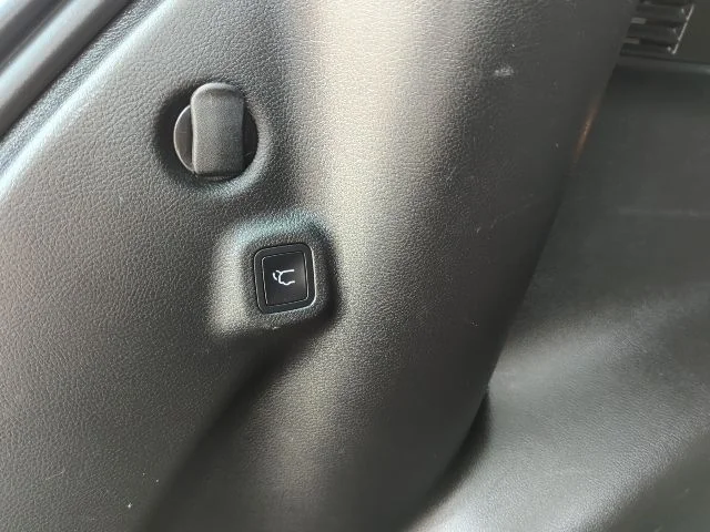 Certified Used 2025 White Jeep Latitude image 26