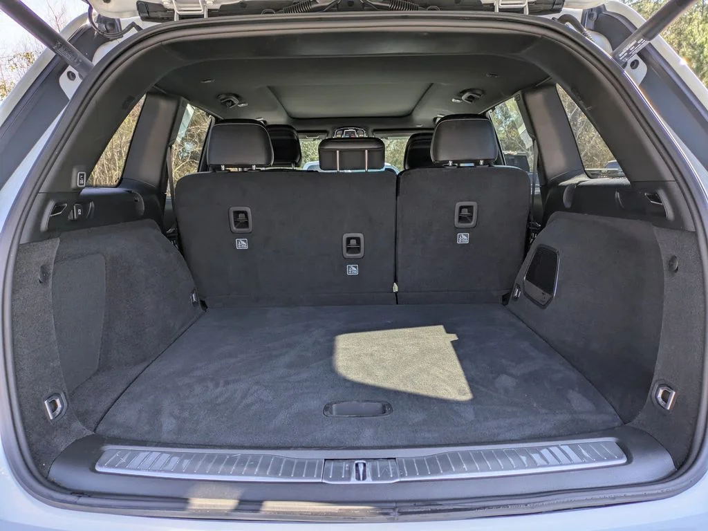 Used 2022 White Jeep Overland 4xe image 13