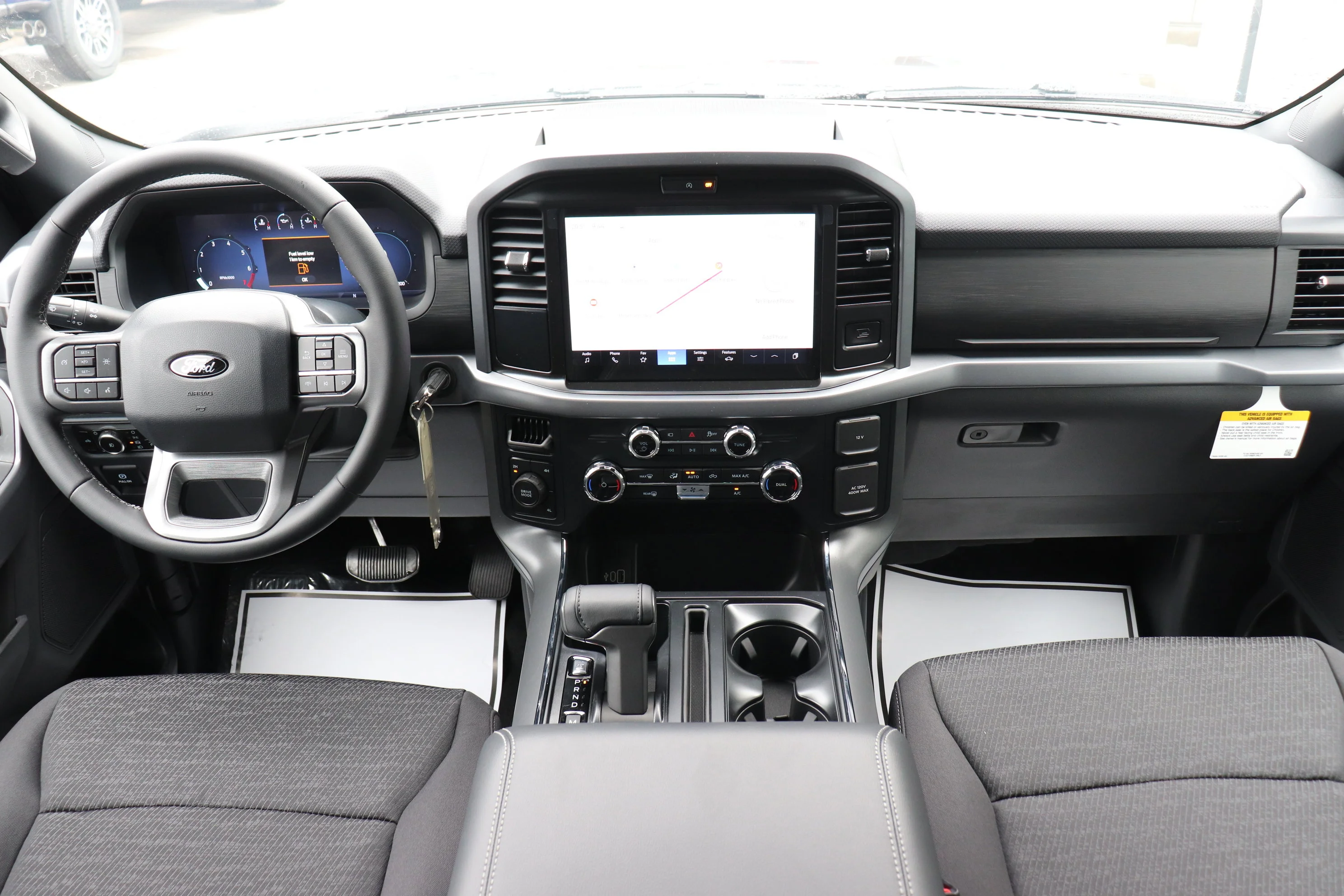 New 2026 CARBONIZED GREY METALLIC Ford XLT image 19