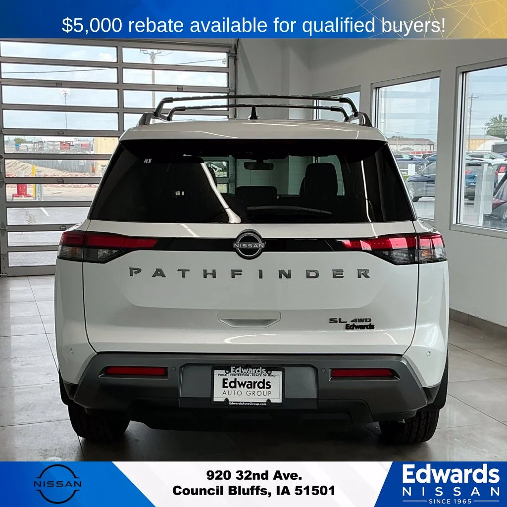 New 2026 Everest White Pearl TriCoat Nissan SL image 5