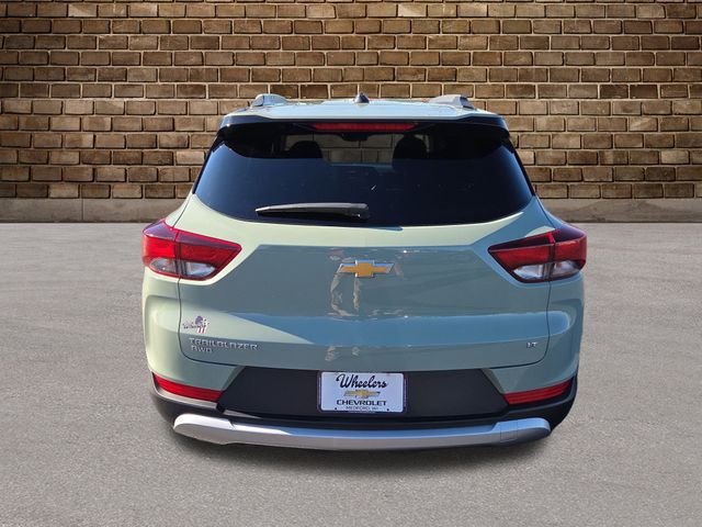 2025 Chevrolet Trailblazer LT photo 3