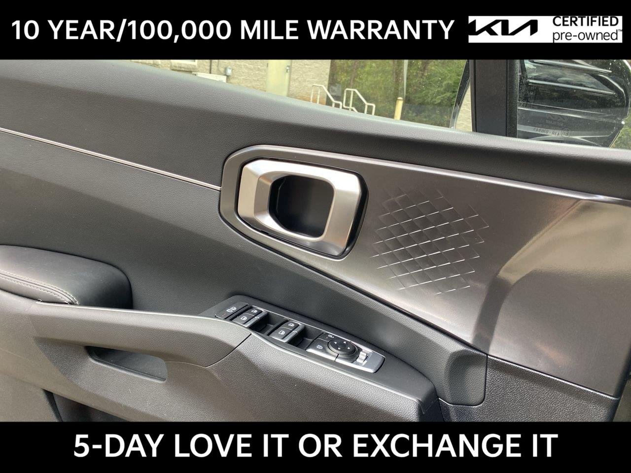Used 2026 Ebony Black Kia LX image 18