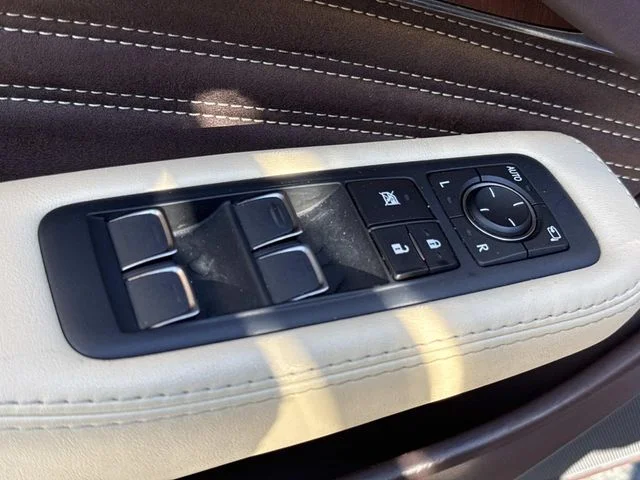 Used 2019  Lexus 500 Base image 22