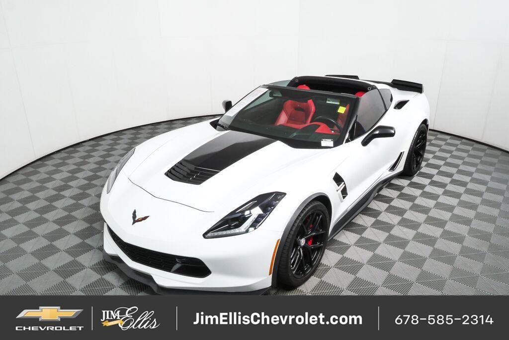 Used 2018 ARCTIC WHITE Chevrolet Grand Sport 2LT image 25