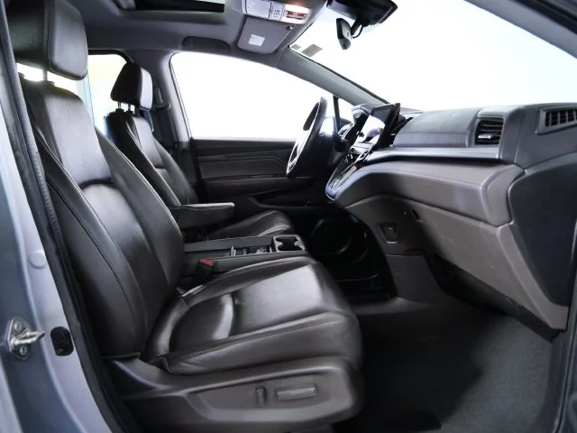 Certified Used 2018 Gray Honda EX-L image 9