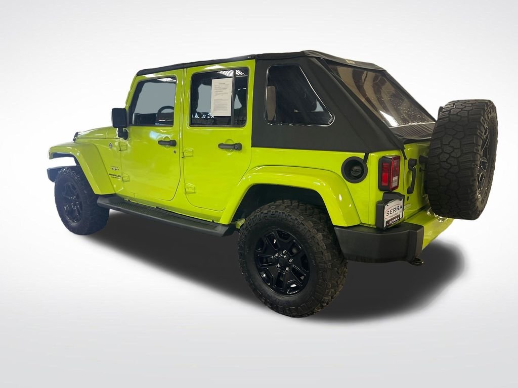 Used 2017 Green Jeep Unlimited Sahara image 3