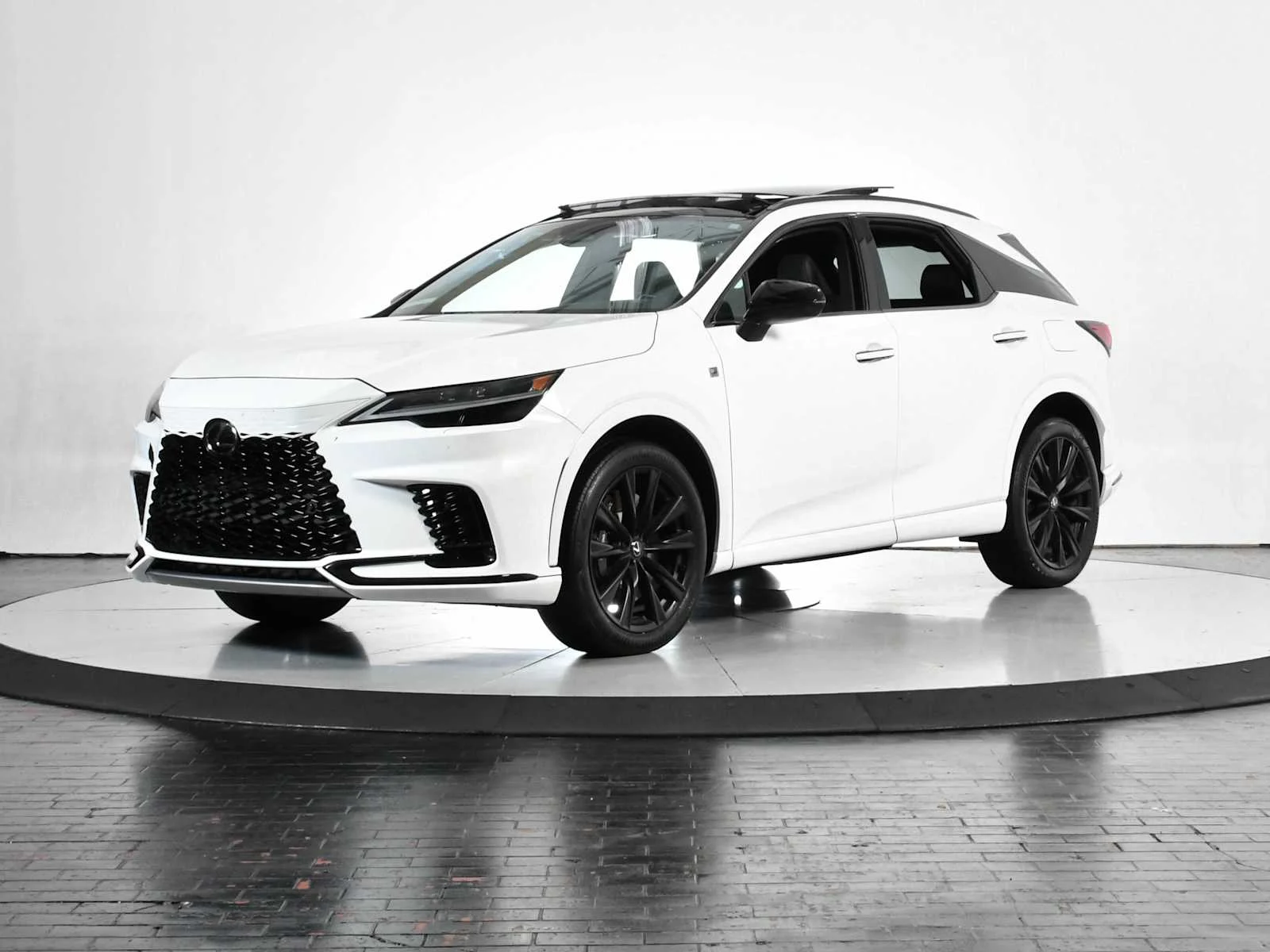 2023 Lexus RX 350h 500h F SPORT AWD's photo