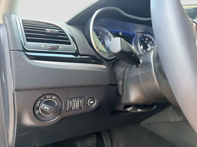 Used 2023 Gray Chrysler Touring image 29