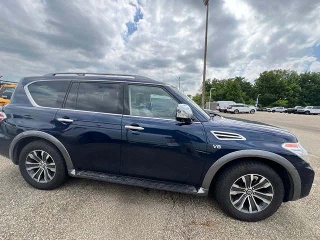 Used 2018 Blue Nissan SL image 4