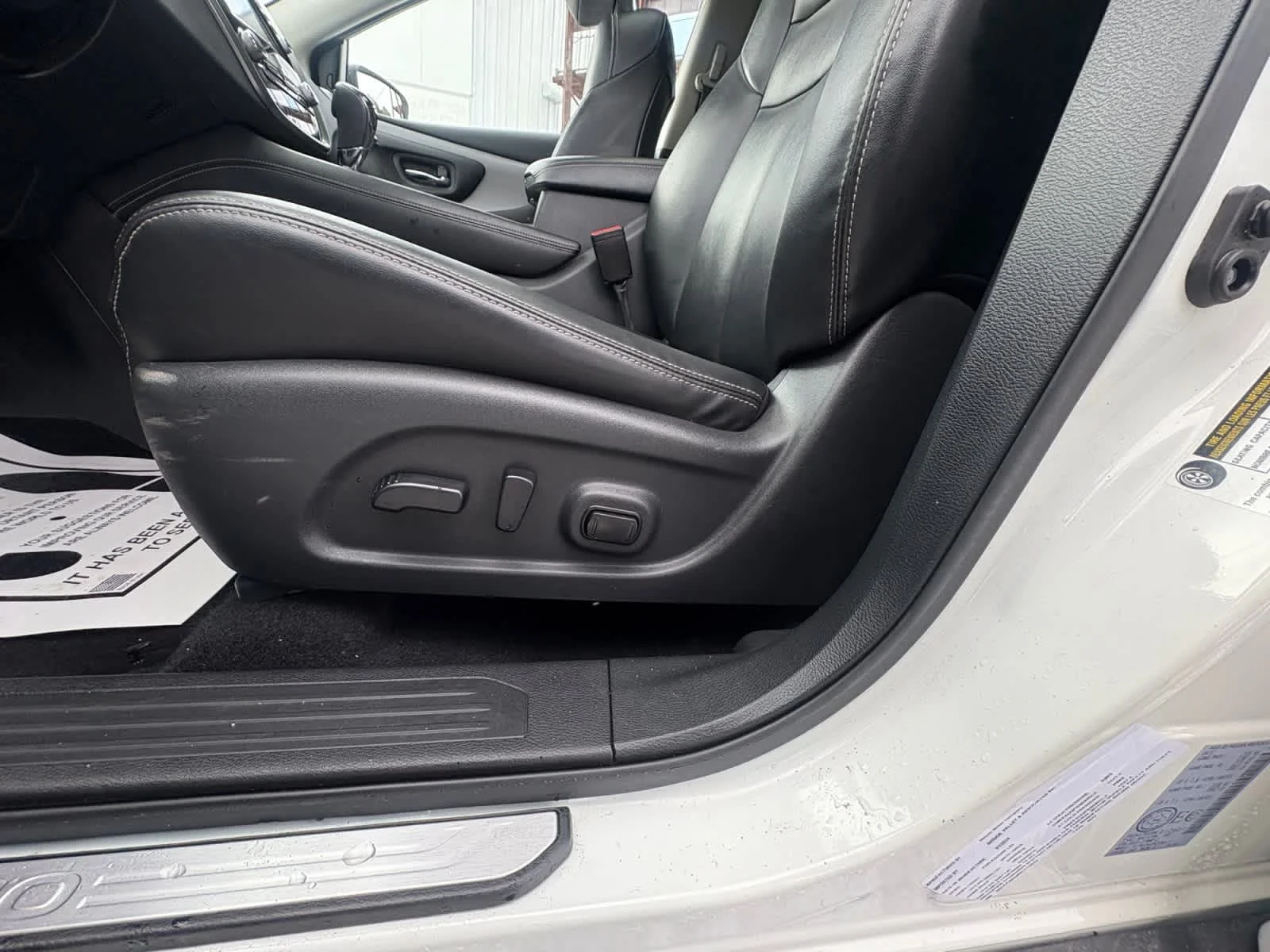 Used 2024 Pearl White Tricoat Nissan SV image 25