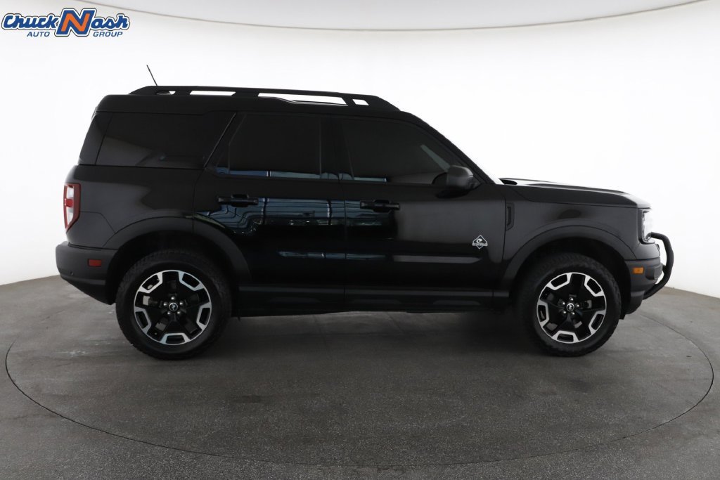 Used 2022 Black Ford Outer Banks image 14