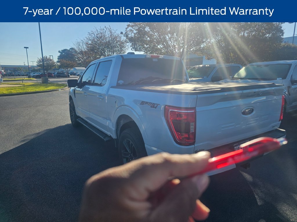 Used 2022 White Ford XLT image 4