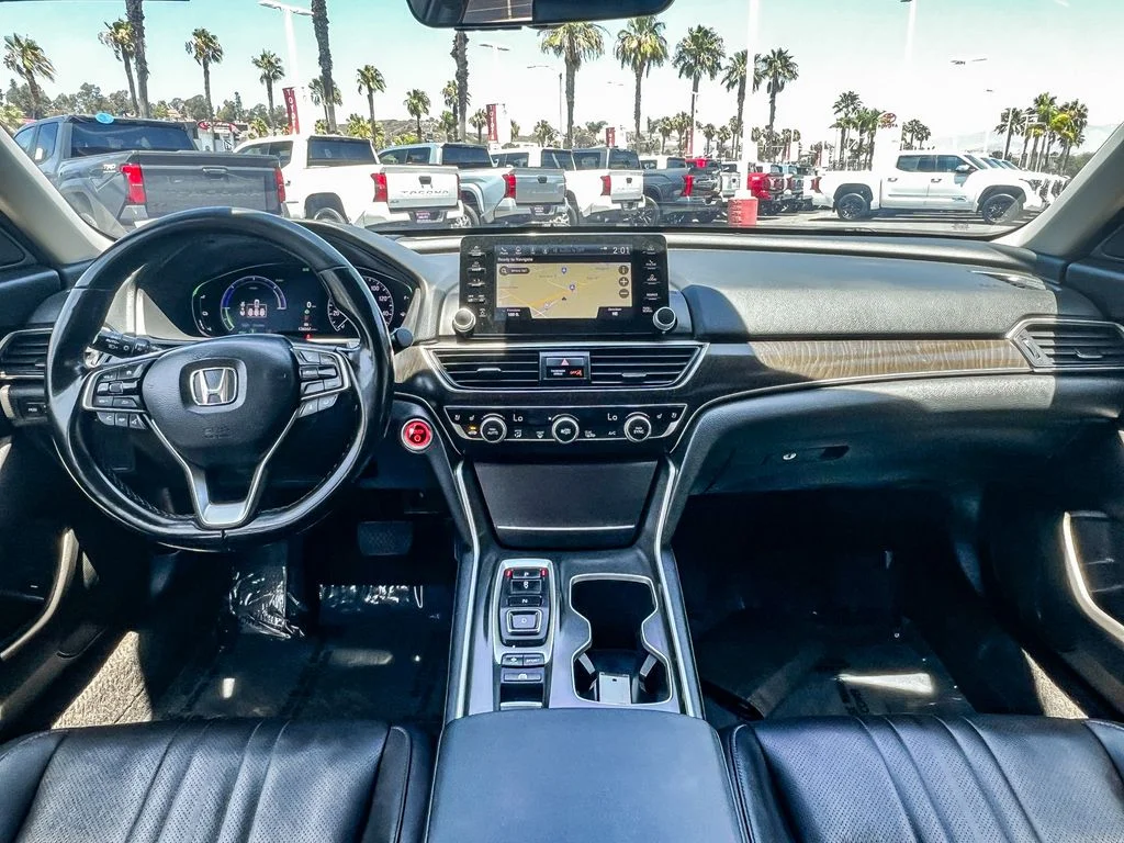 Used 2022 Green Honda Touring image 12