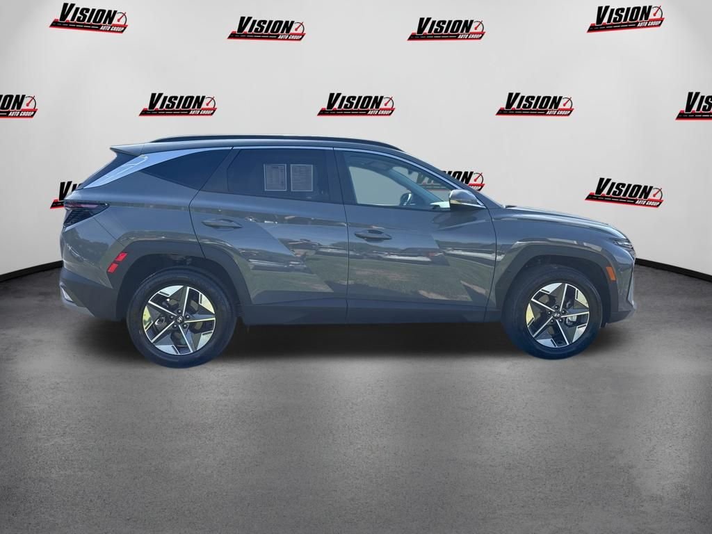 Certified Used 2025 Gray Hyundai SEL Convenience image 6