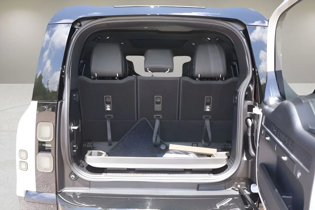 New 2026 Borasco Grey Land Rover X-Dynamic SE image 16