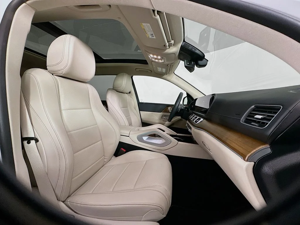 Used 2023 White Mercedes-Benz GLS 450 image 29