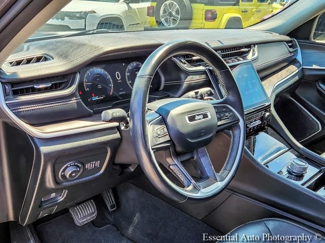 Used 2021 Gray Jeep Limited image 9