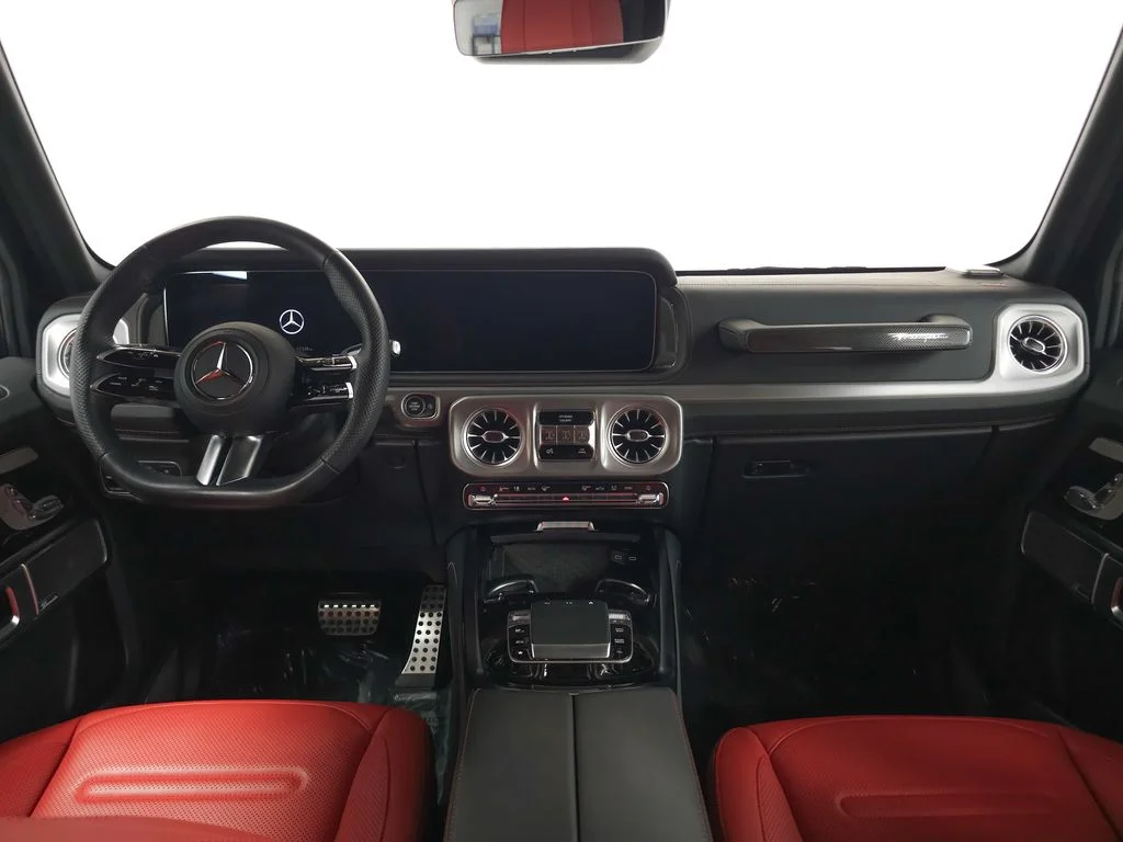 Certified Used 2025 MANUFAKTUR Graphite Metallic Mercedes-Benz G 550 image 25