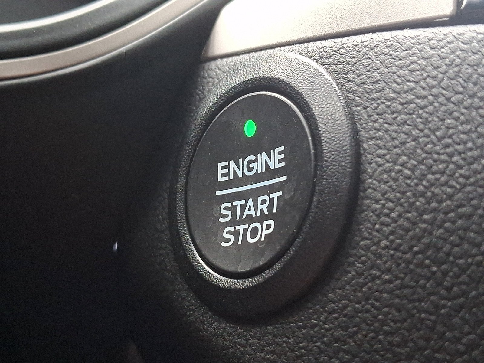 2022 Ford Escape SE - Photo 24