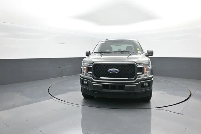 Certified Used 2019 Magnetic Ford XL image 3