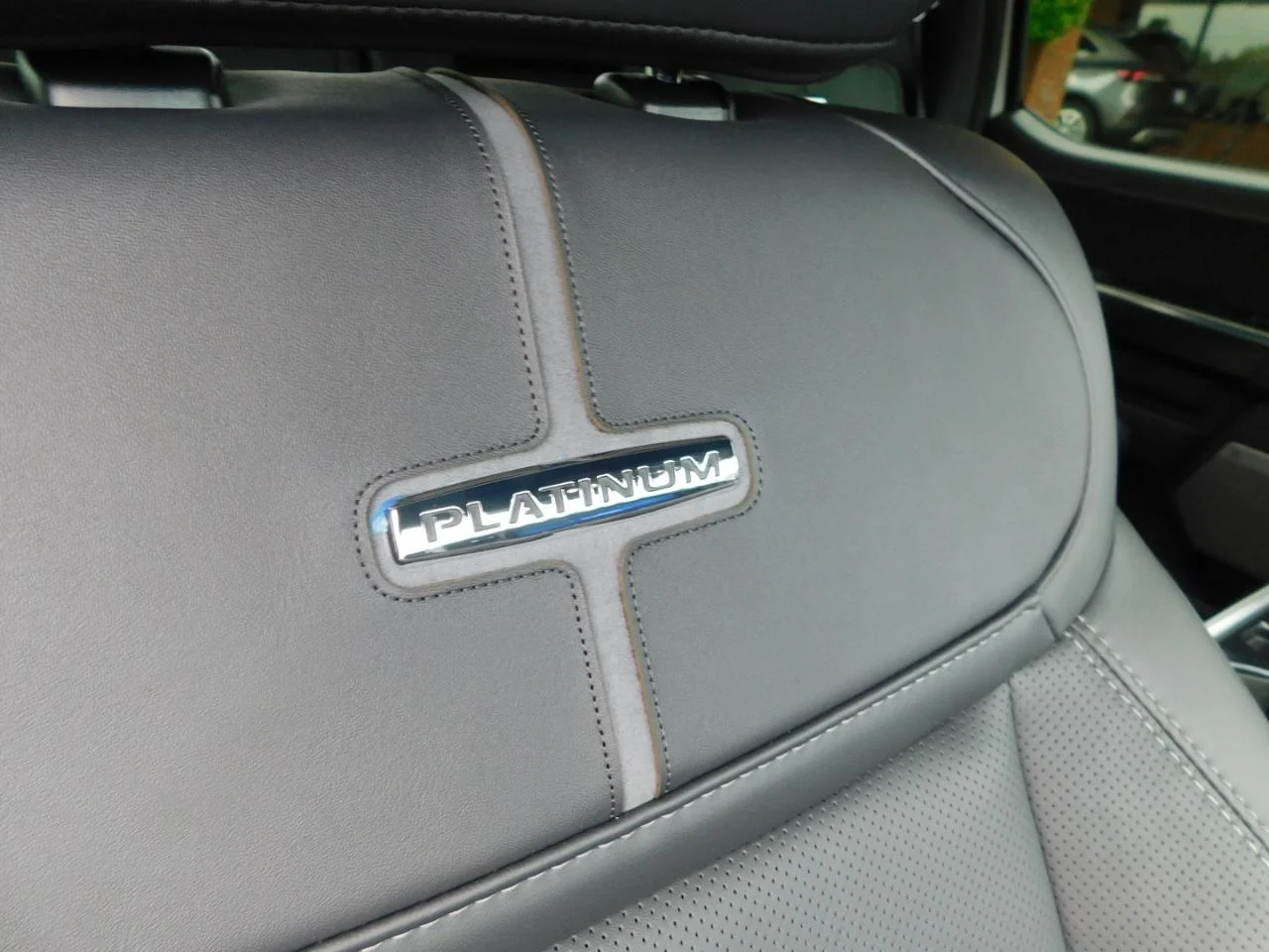 New 2026 Star White Metallic Tri-Coat Ford Platinum® image 21