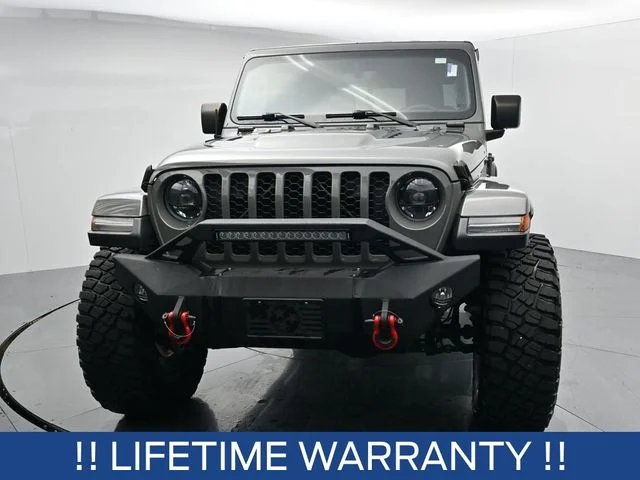 Used 2023 Gray Jeep Sport S image 2