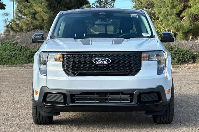 New 2026 Space White Metallic Ford XLT image 29