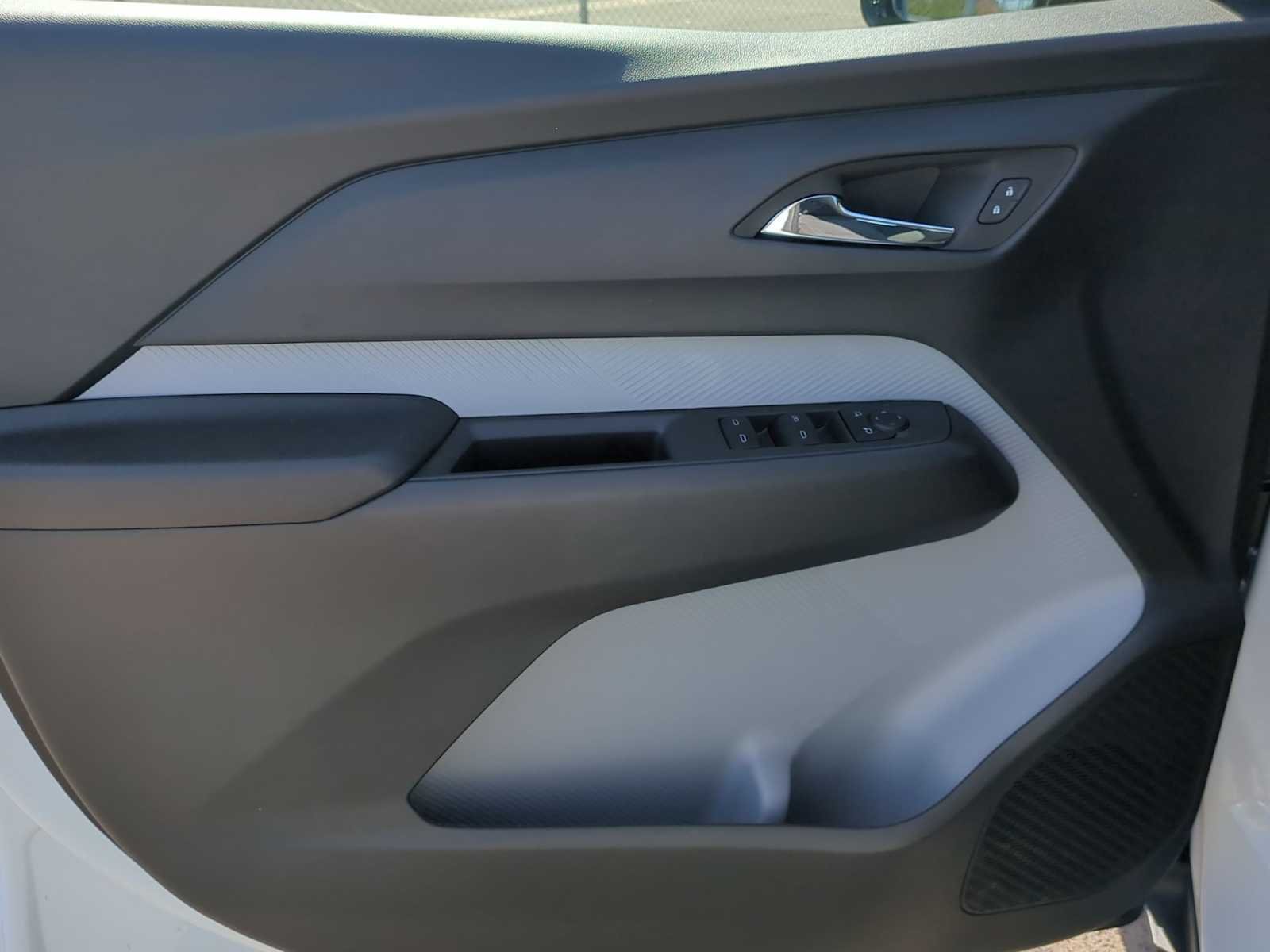 2027 Chevrolet Bolt LT - Photo 10