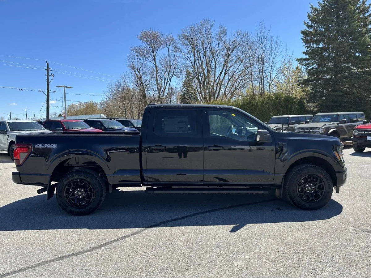New 2026 Black Ford XLT image 4