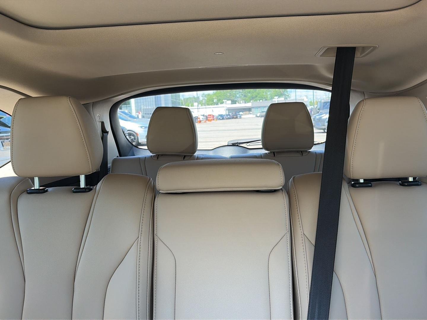 Used 2024 Platinum White Pearl Acura SH-AWD image 19