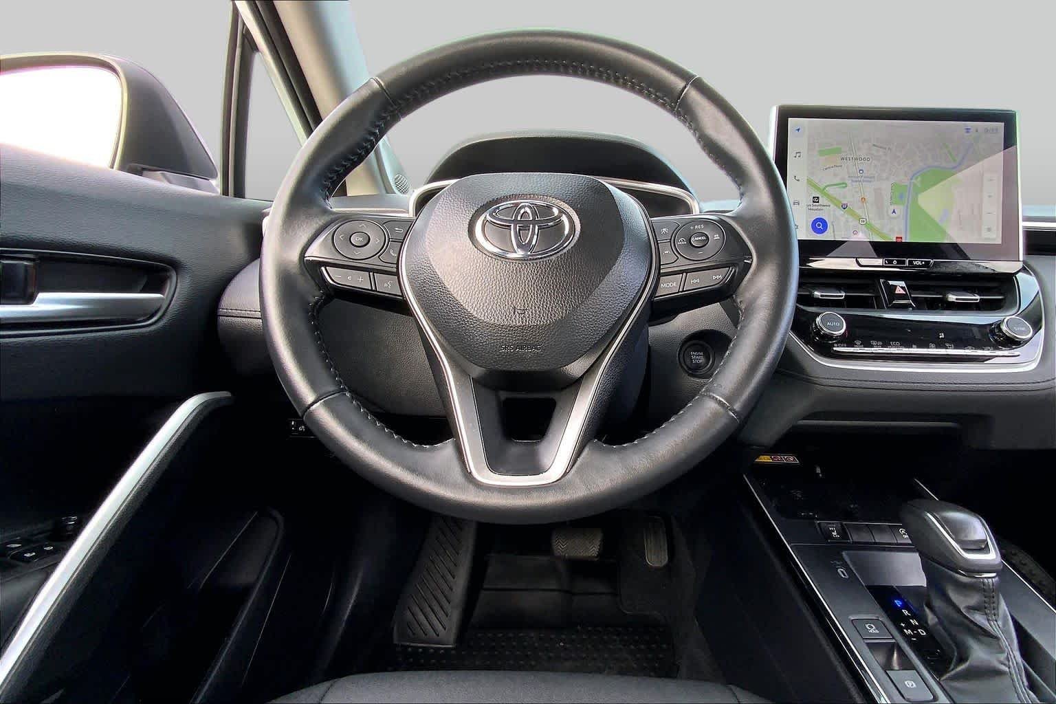 Used 2026 Wind Chill Pearl Toyota XLE image 6