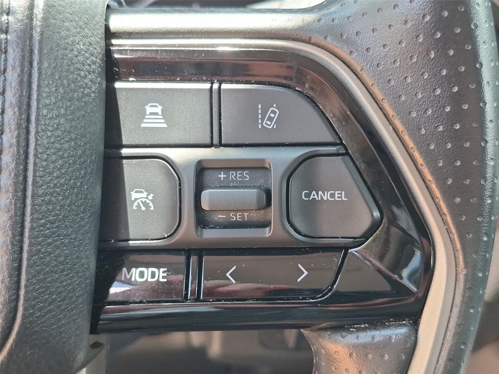 Used 2023 Ice Cap Toyota SR5 image 21