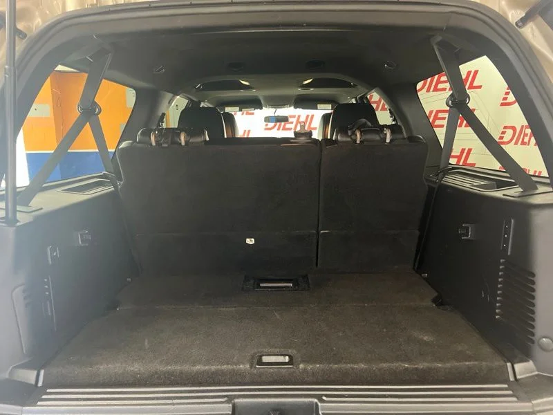 Used 2017 Gold Ford XLT image 6
