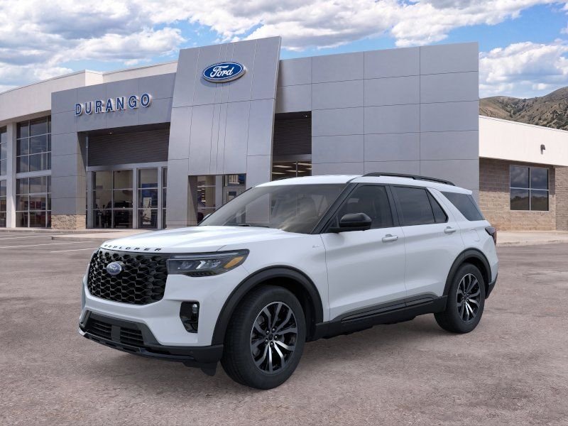 New 2026 Space White Metallic Ford ST-Line image 1